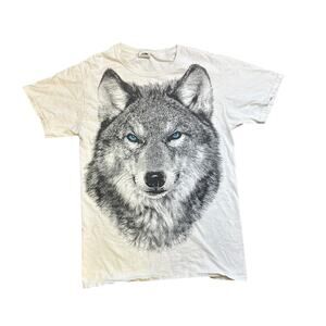 Vintage 90s White Fruit of the Loom Wolf Graphic T-Shirt Distressed